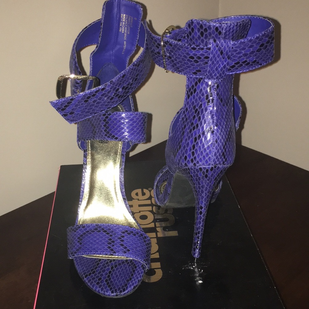 Blue/black snake skin open toe sandals
